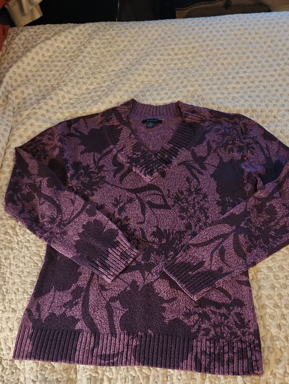 Floral V-Neck Sweater in Purple